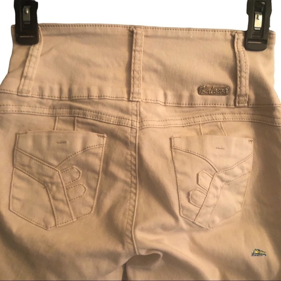 Beautiful Women’s ugh the pink skinny pants fly Button in the front Size 1 - Picture 3 of 12